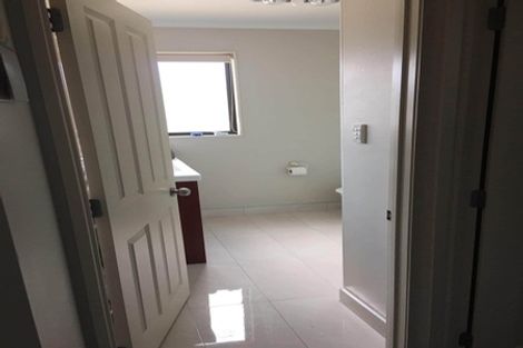 Photo of property in 26a/2 Dallinghoe Crescent, Milford, Auckland, 0620