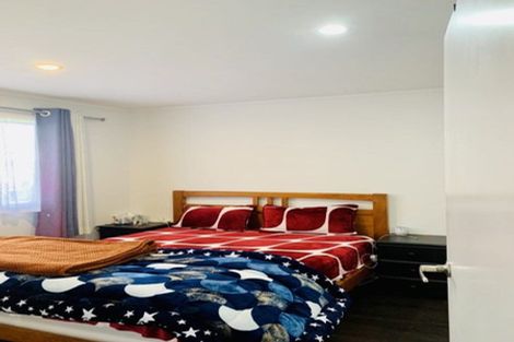 Photo of property in 15 Ware Place, Pakuranga Heights, Auckland, 2010