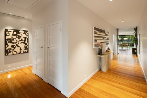 Photo of property in 12 Jellicoe Drive, Hamilton East, Hamilton, 3216