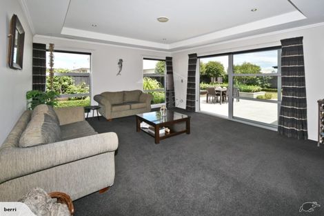 Photo of property in 5 Gosling Crescent, Halswell, Christchurch, 8025
