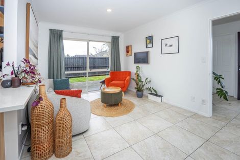 Photo of property in 12 Flora Way, Rototuna, Hamilton, 3210