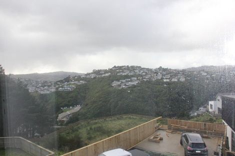 Photo of property in 15/62u Spenmoor Street, Newlands, Wellington, 6037