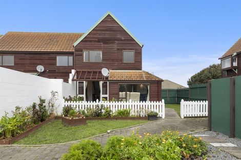 Photo of property in 17-u10 Randwick Crescent, Moera, Lower Hutt, 5010