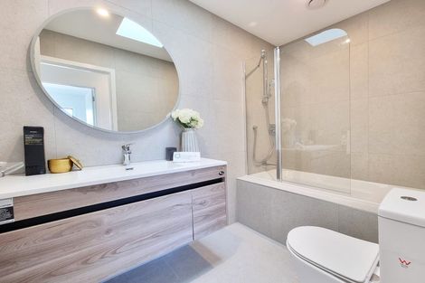 Photo of property in 952b East Coast Road, Northcross, Auckland, 0632