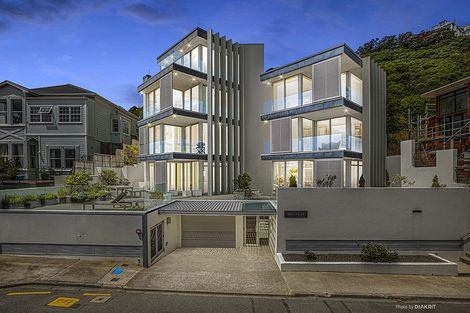 Photo of property in 1a/22 Telford Terrace, Oriental Bay, Wellington, 6011