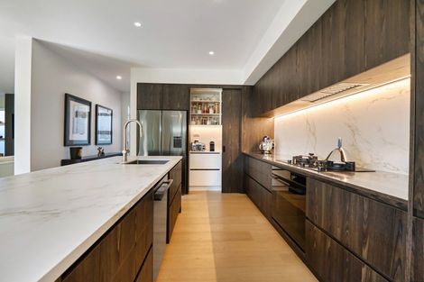 Photo of property in 35e Oceanbeach Road, Mount Maunganui, 3116