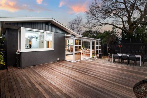 Photo of property in 196 Cashmere Road, Hoon Hay, Christchurch, 8025