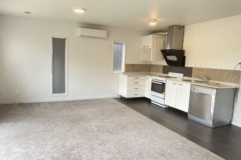 Photo of property in 43 Fitzwater Place, Henderson, Auckland, 0612