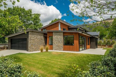 Photo of property in 137 Meadowstone Drive, Wanaka, 9305
