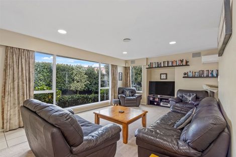 Photo of property in 13 Ron Place, Bishopdale, Christchurch, 8051