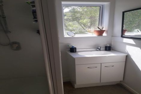 Photo of property in 51 Pembroke Road, Northland, Wellington, 6012