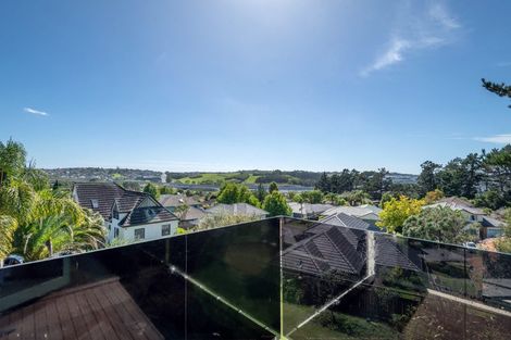 Photo of property in 11 Houhere Close, Albany, Auckland, 0632