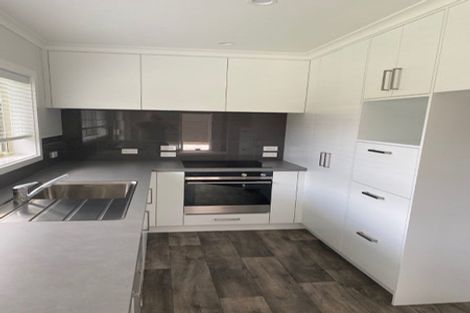 Photo of property in 6a-6b Oswald Place, Stratford, 4332