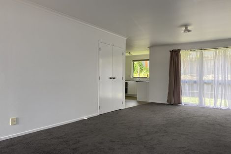Photo of property in 324a West Coast Road, Glen Eden, Auckland, 0602
