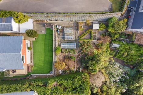 Photo of property in 96 Moncks Spur Road, Redcliffs, Christchurch, 8081