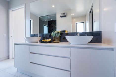 Photo of property in 16 Ledger Road, Atawhai, Nelson, 7010