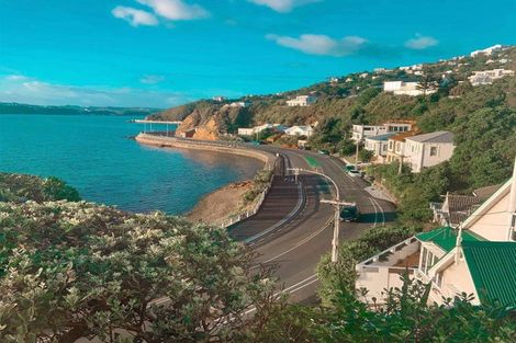 Photo of property in 36 Evans Bay Parade, Roseneath, Wellington, 6021