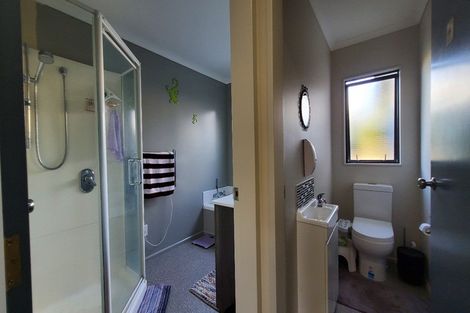 Photo of property in 3 Santa Teresa Court, Paraparaumu Beach, Paraparaumu, 5032