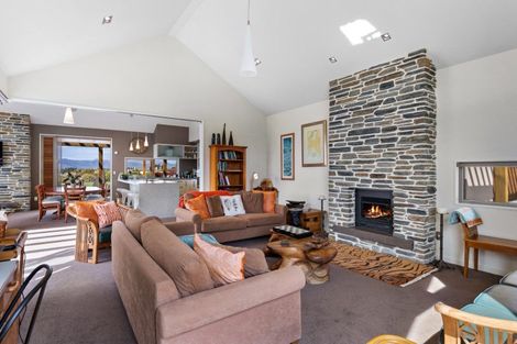 Photo of property in 1 Elderberry Crescent, Wanaka, 9305