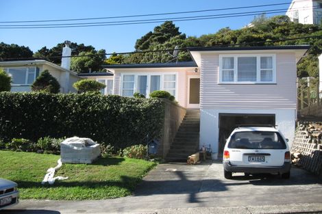 Photo of property in 23 Omega Street, Newlands, Wellington, 6037