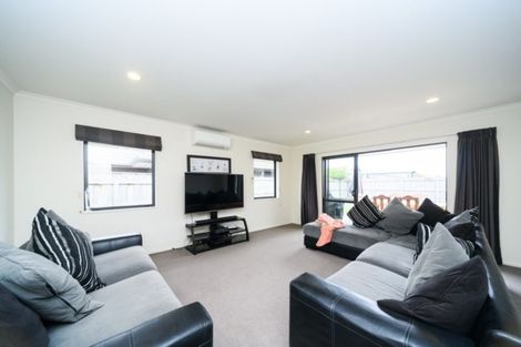 Photo of property in 2 Rose Place, Awapuni, Palmerston North, 4412