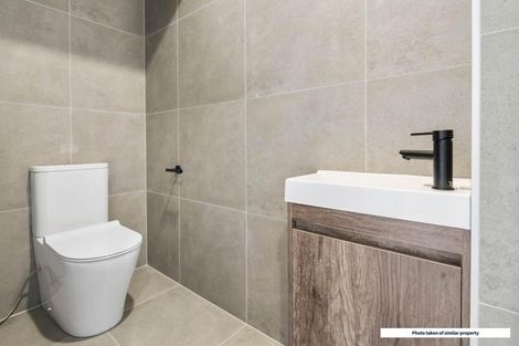 Photo of property in 43 Puhikawa Street, Massey, 0614