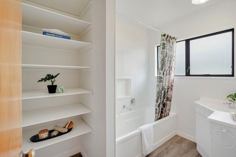 Photo of property in 76a Kahikatea Drive, Melville, Hamilton, 3206