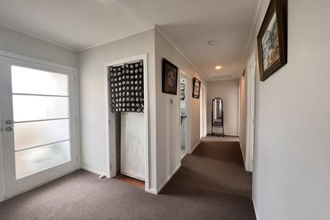 Photo of property in 19 Mcentee Street, Papakura, 2110