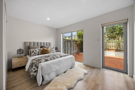 Photo of property in 4 Meritage Lane, Te Atatu South, Auckland, 0610