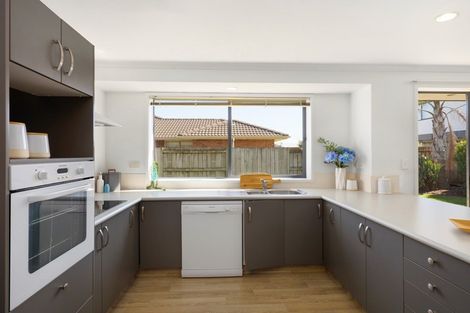Photo of property in 49 Gibson Place, Papamoa Beach, Papamoa, 3118