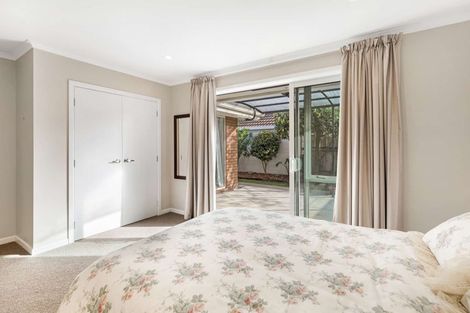 Photo of property in 24a Rata Street, Roslyn, Palmerston North, 4414