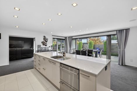 Photo of property in 5 Reka Street, Parklands, Christchurch, 8083