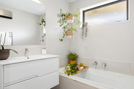 Photo of property in 11 Allied Road, Halswell, Christchurch, 8025