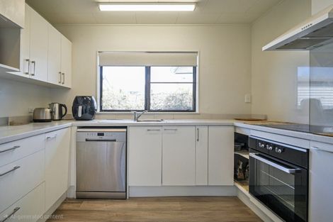 Photo of property in 2/411 Avenue Road West, Hastings, 4122