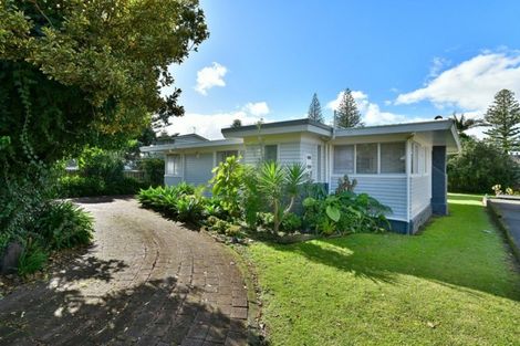 Photo of property in 425 Hibiscus Coast Highway, Orewa, 0931