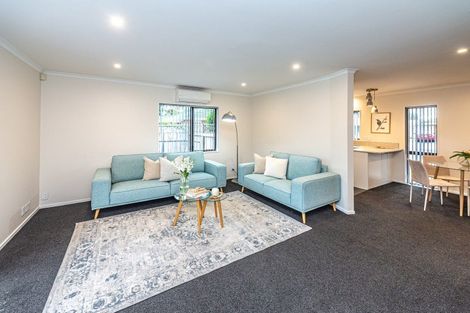 Photo of property in 1 Loader Place, Tawhero, Whanganui, 4501