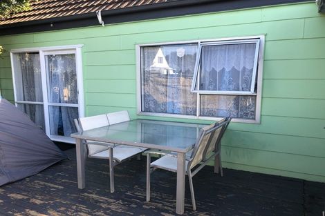 Photo of property in 3/92 Kenderdine Road, Papatoetoe, Auckland, 2025