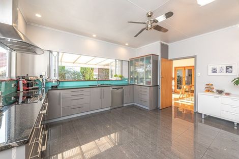 Photo of property in 9 Tregarth Street, Saint Johns Hill, Whanganui, 4501