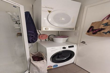 Photo of property in 221a The Terrace, Wellington Central, Wellington, 6011