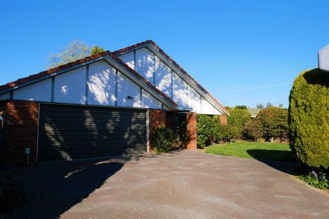 Photo of property in 29 Glenburn Place, Avonhead, Christchurch, 8042