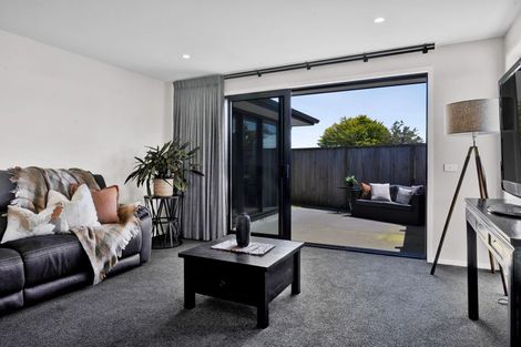 Photo of property in 8 Wheki Lane, Inglewood, 4330