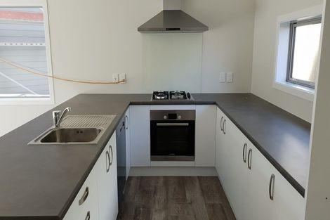 Photo of property in 20u6 Glanmire Road, Newlands, Wellington, 6037