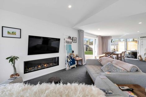 Photo of property in 2 Upham Way, Amberley, 7410