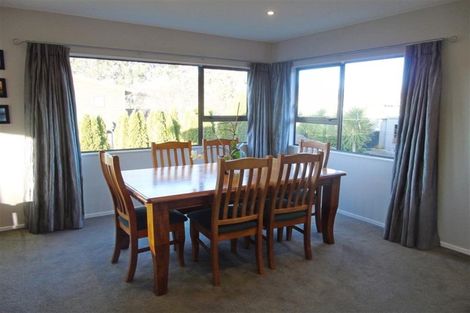 Photo of property in 25 Longitude Place, Whitby, Porirua, 5024