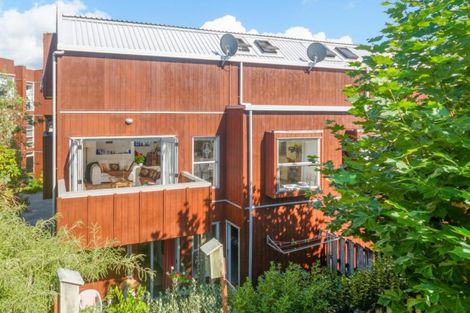 Photo of property in 76p Edmonton Road, Henderson, Auckland, 0612