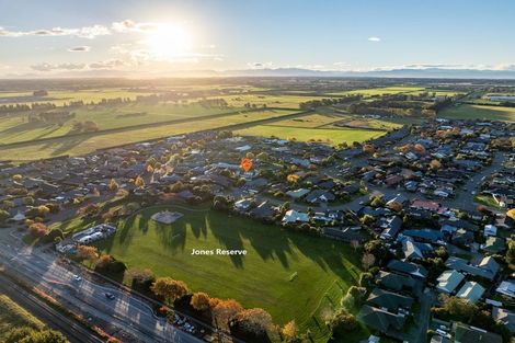 Photo of property in 14 Van Dieman Close, Templeton, Christchurch, 8042