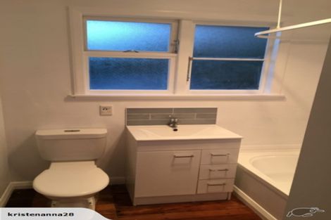 Photo of property in 32 Casey Avenue, Fairfield, Hamilton, 3214