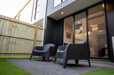 Photo of property in 2/35 Gracefield Avenue, Christchurch Central, Christchurch, 8013