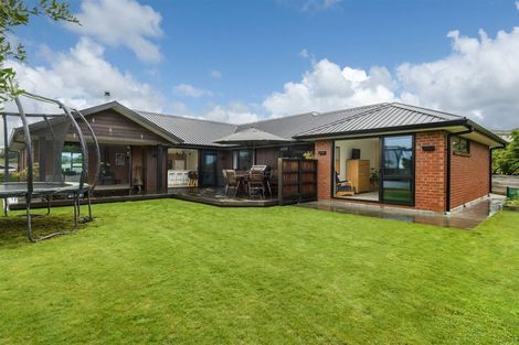 Photo of property in 110r Waikite Road, Welcome Bay, Tauranga, 3175
