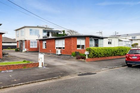 Photo of property in 67 Barrett Street, Westown, New Plymouth, 4310